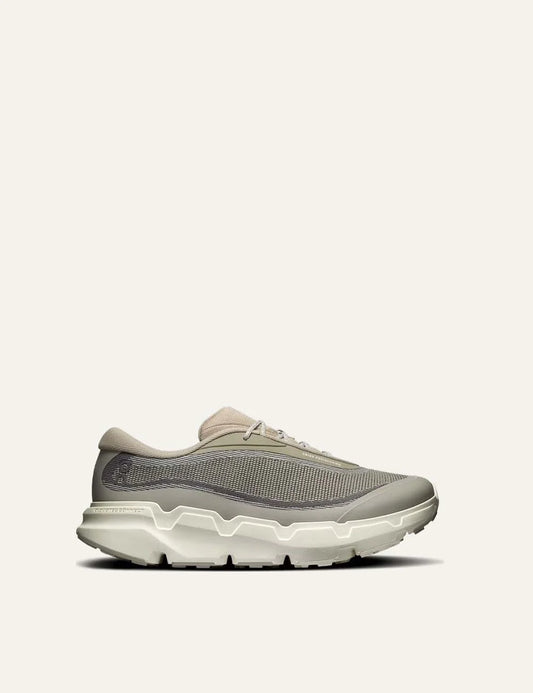 On men's beige and grey hiking sneakers with mesh upper, CloudTec Connect cushioning and Missiongrip outsole.