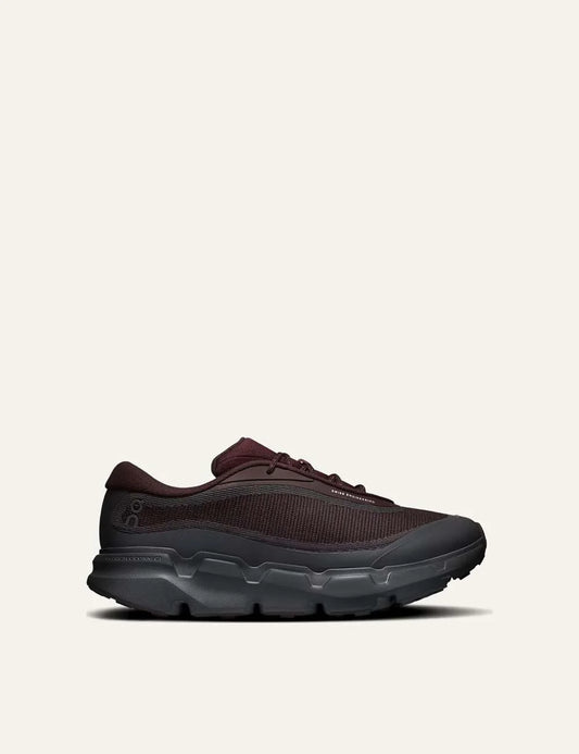 On men's burgundy and dark grey hiking sneakers with mesh upper, CloudTec Connect cushioning and Missiongrip outsole.
