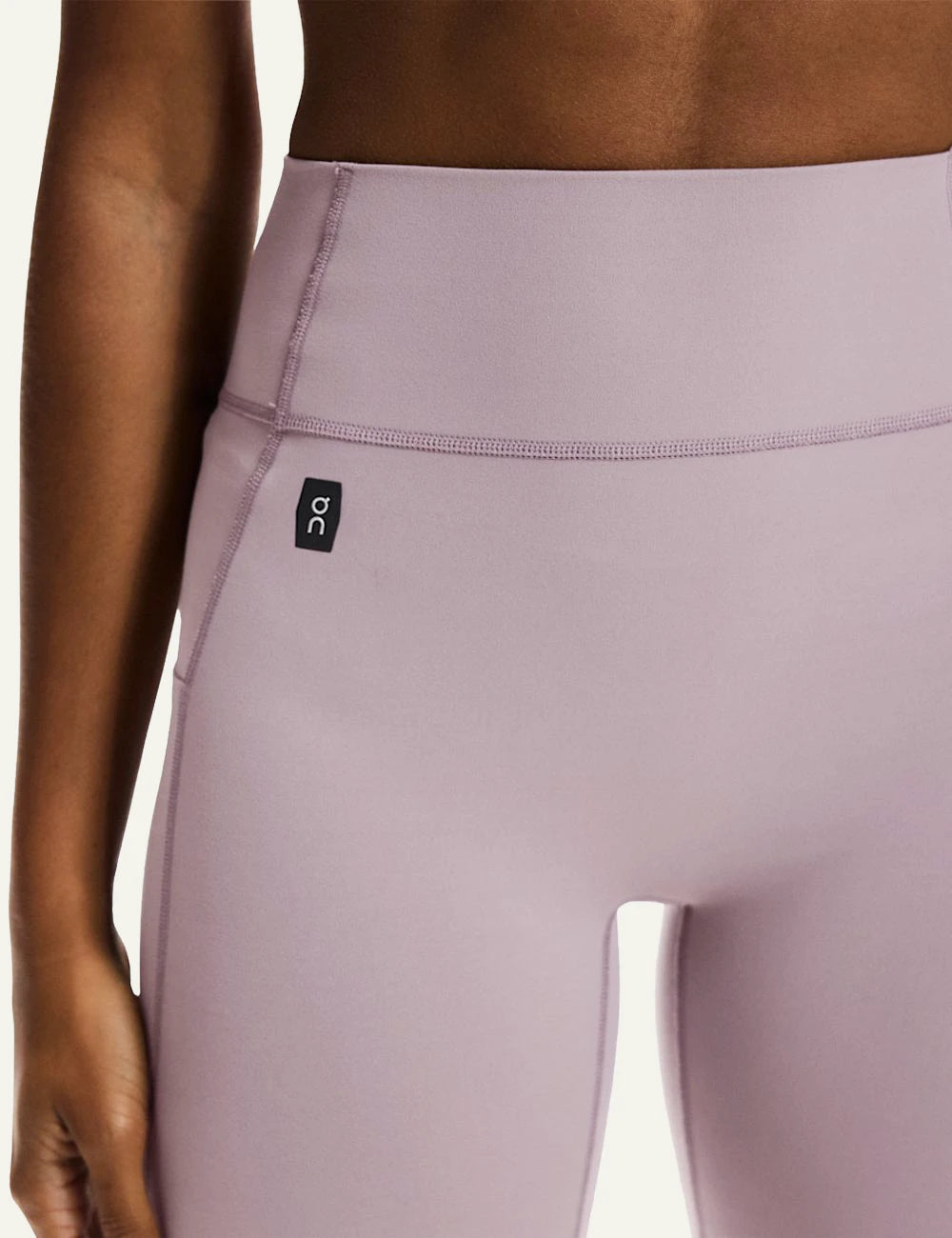 On mauve performance leggings front detail