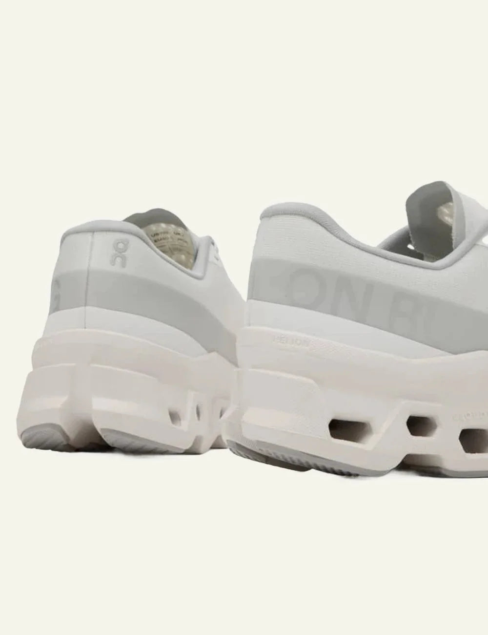 on running sneaker white back logo