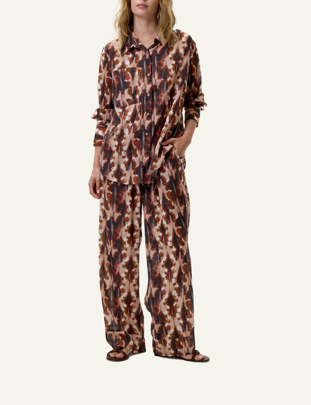 one season claudia shirt brown abstract oversized front model view