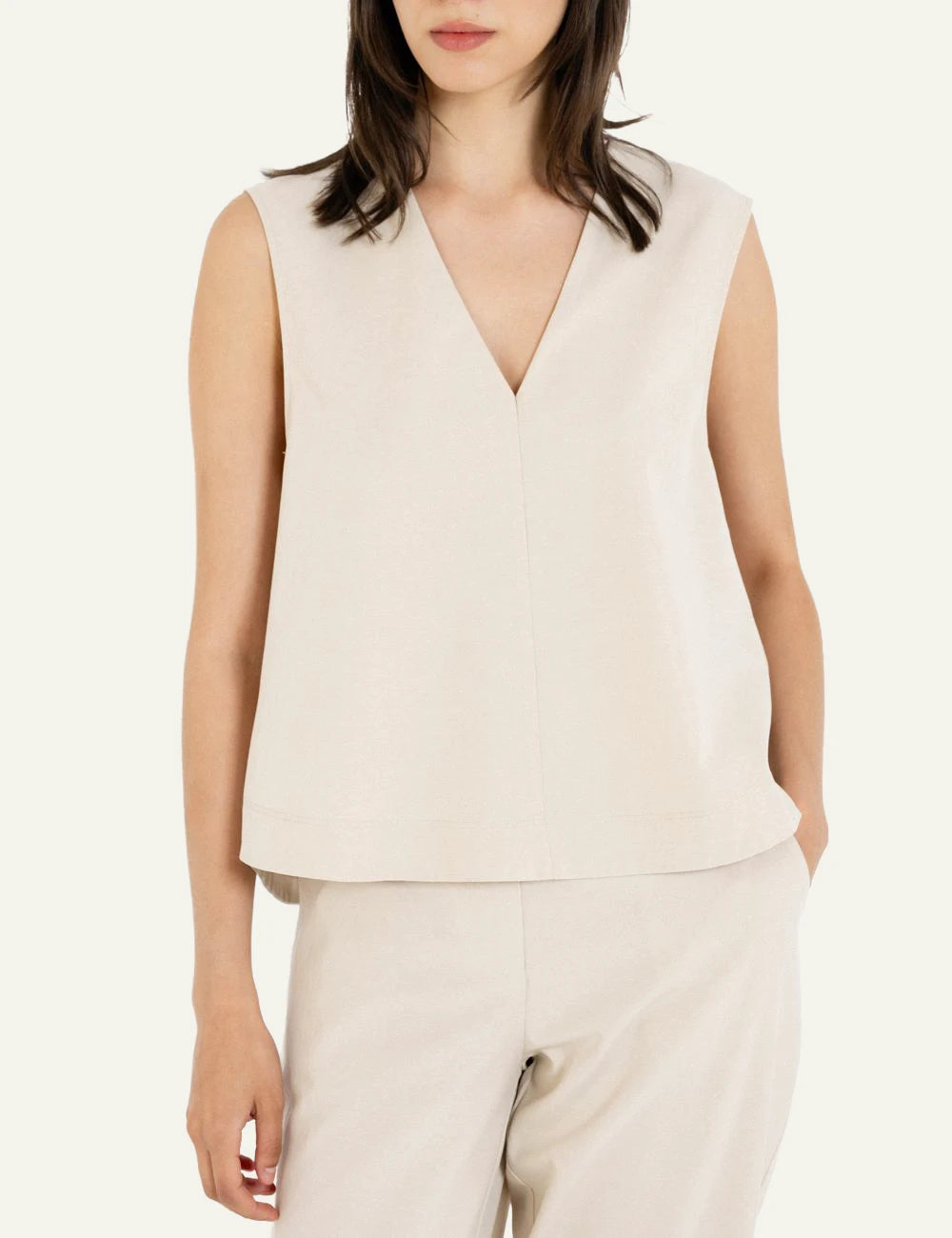 Philosophy cropped top light beige neckline detail