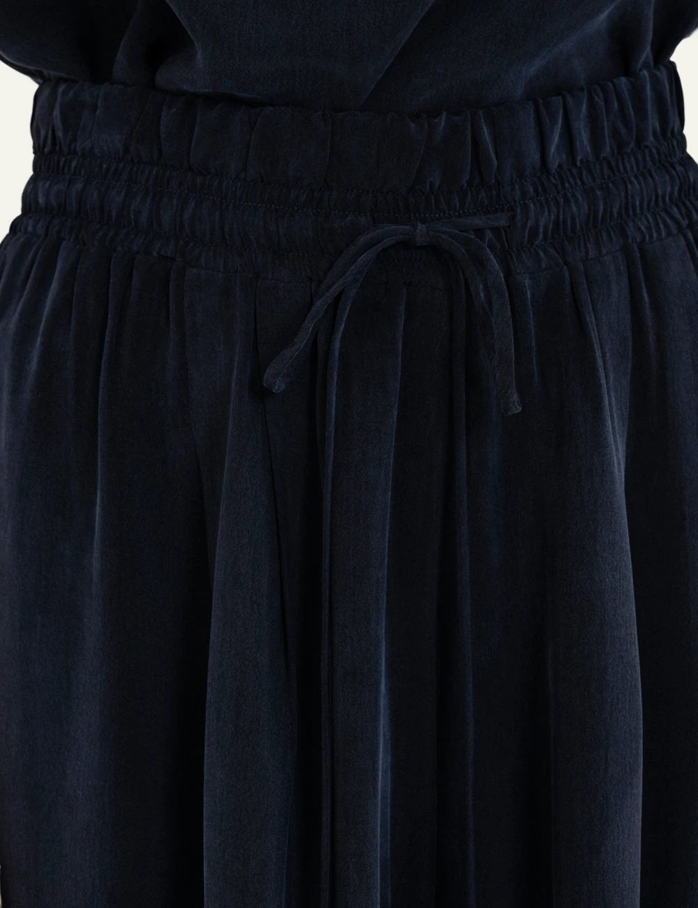 Philosophy cupro jupe culotte dark blue wide leg front detail view