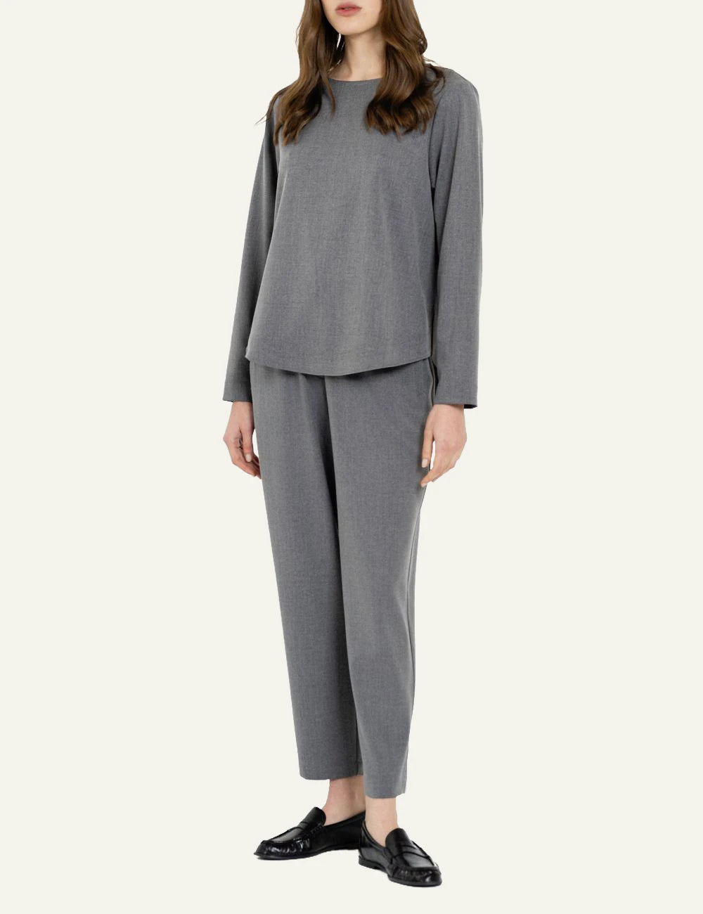 Philosophy grey light T/R jogger pants for women full look