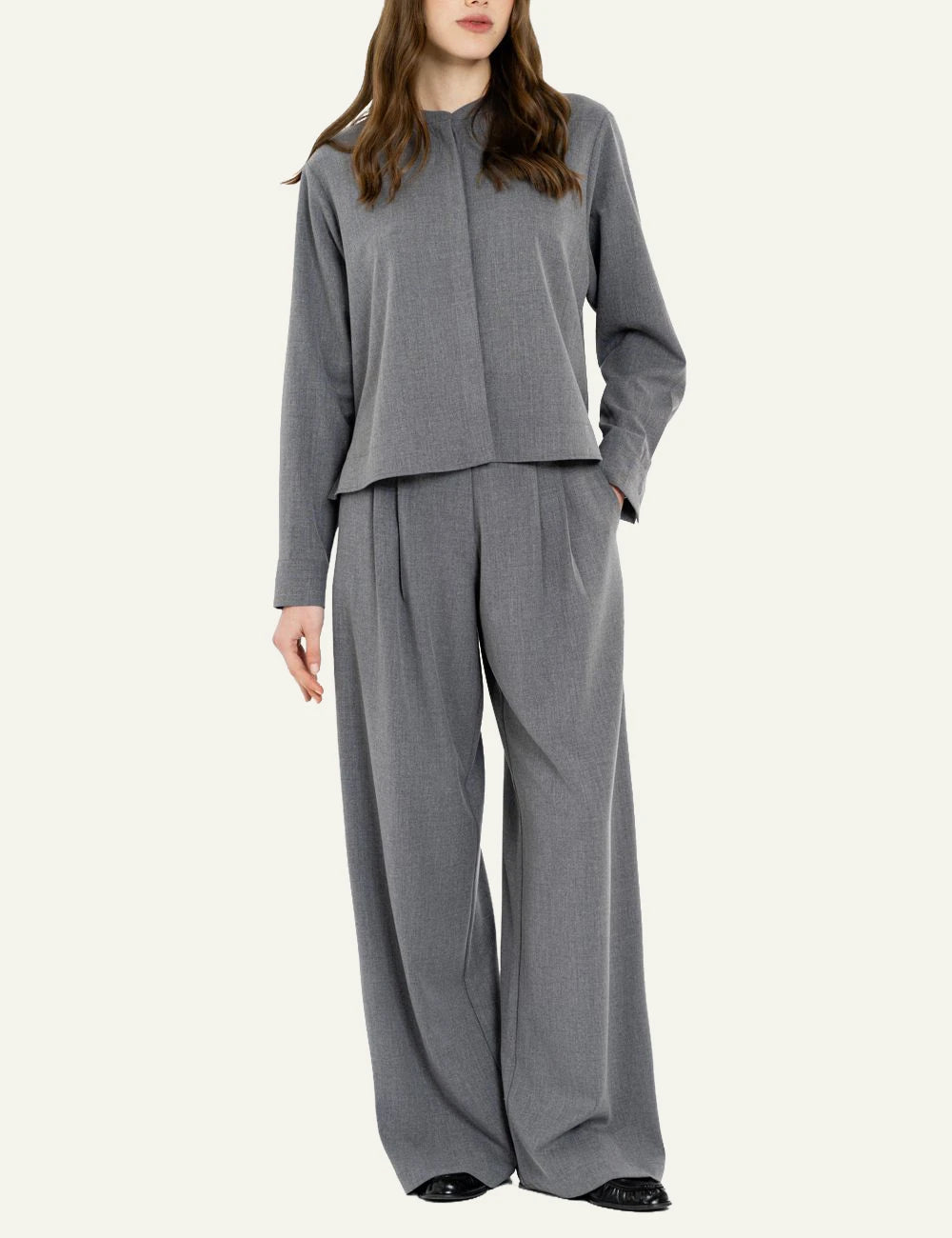 Philosophy grey light T/R pleated wide leg pants for women full look