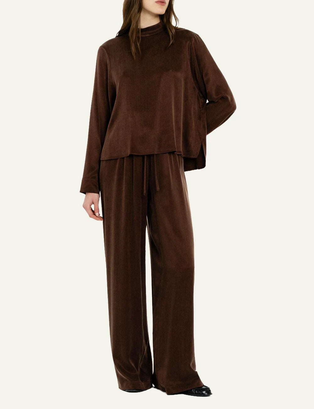 Philosophy women's brown cupro viscose mock-neck top full look