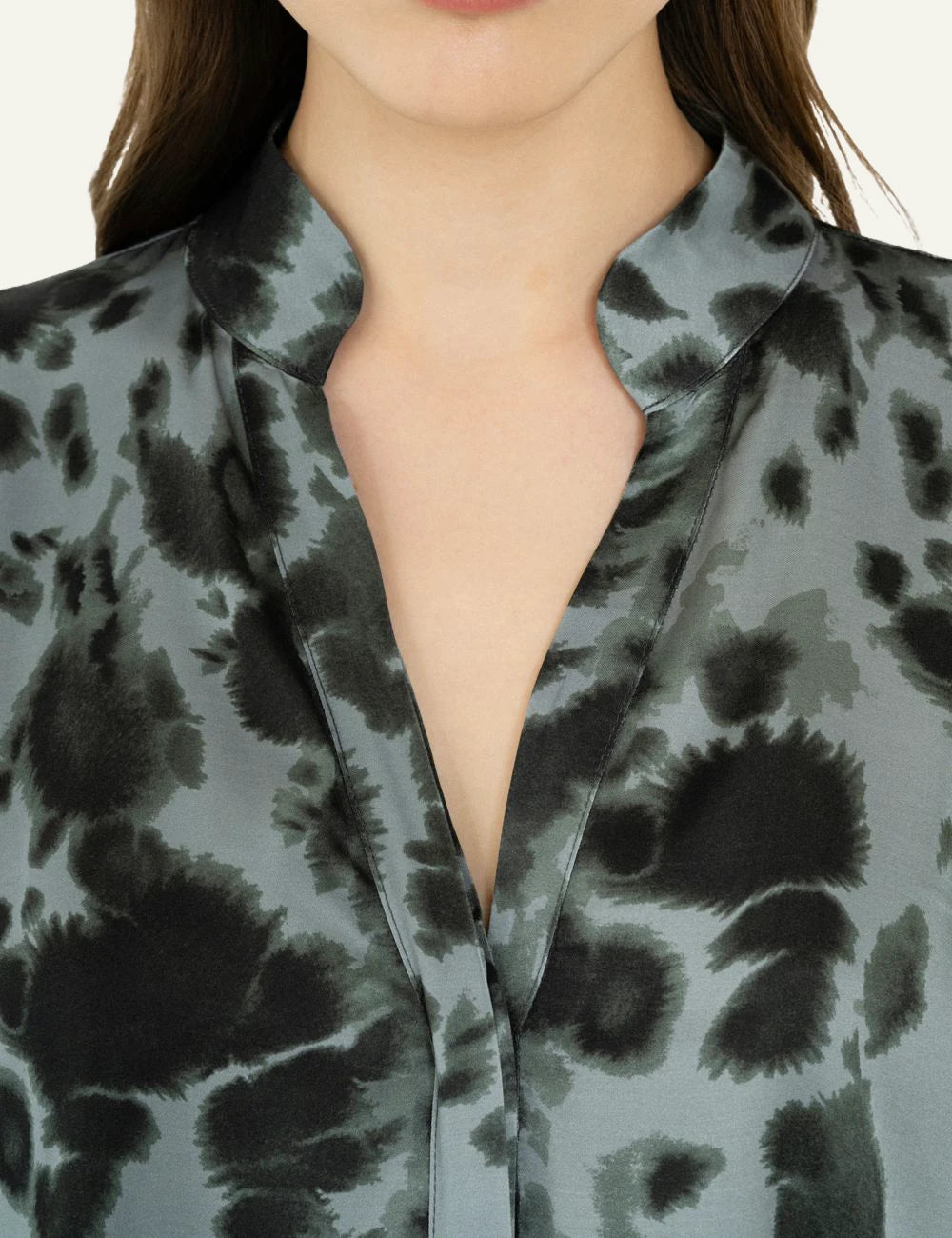 Philosophy women's dusty blue printed satin oversized shirt v neck details