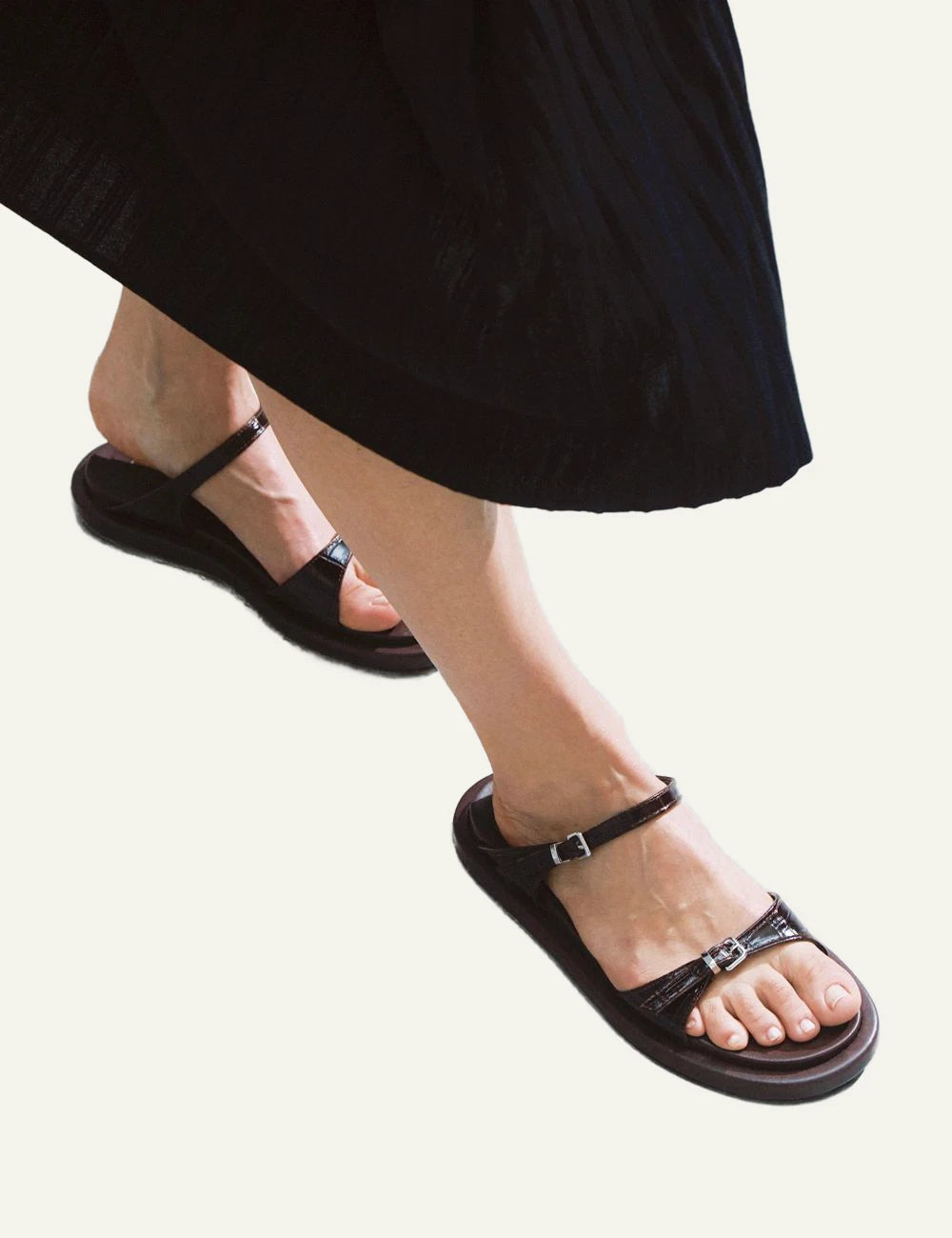 Poeve Laila sandals mogano croco straps side view model
