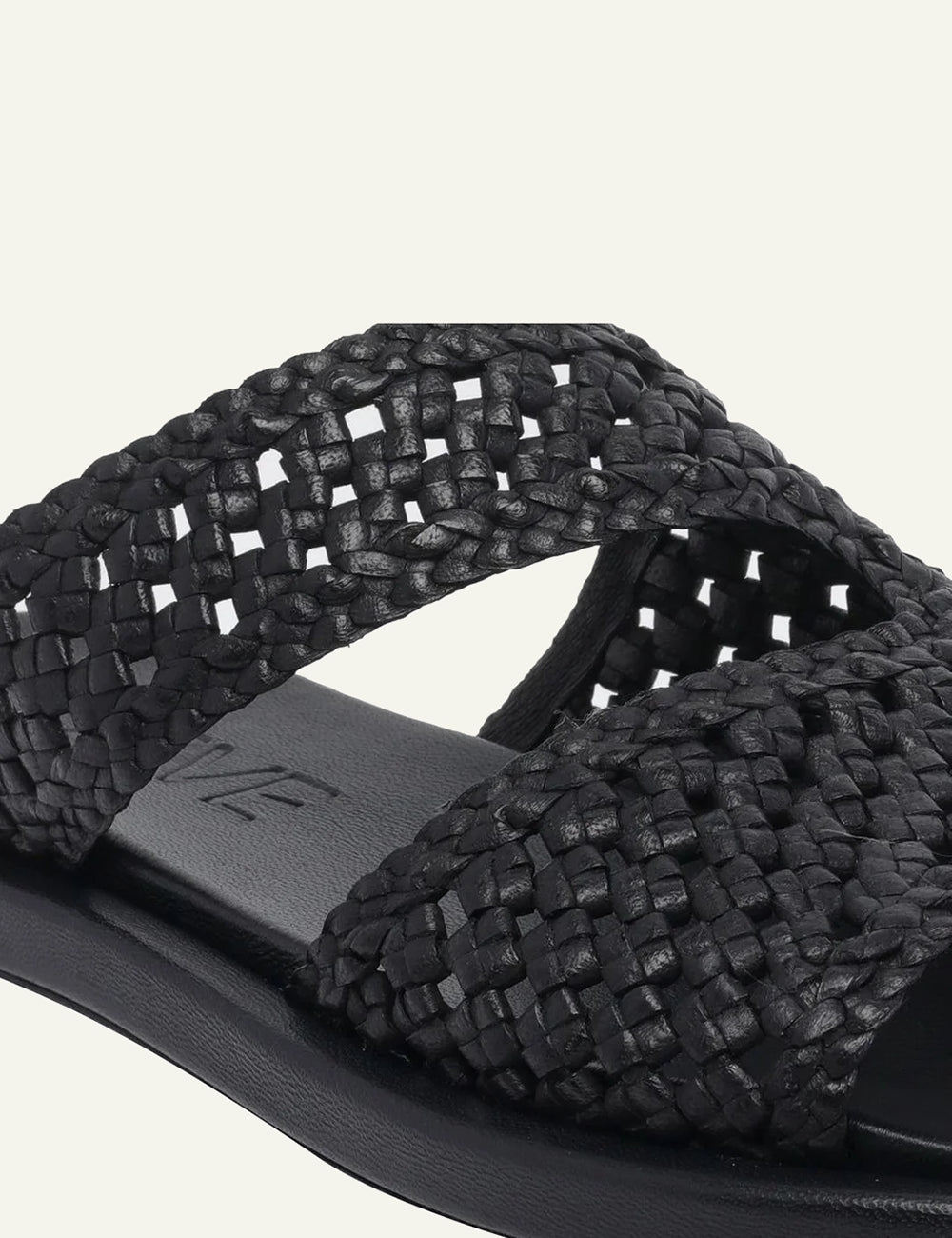 Poeve woven sandals black slip-on detail view