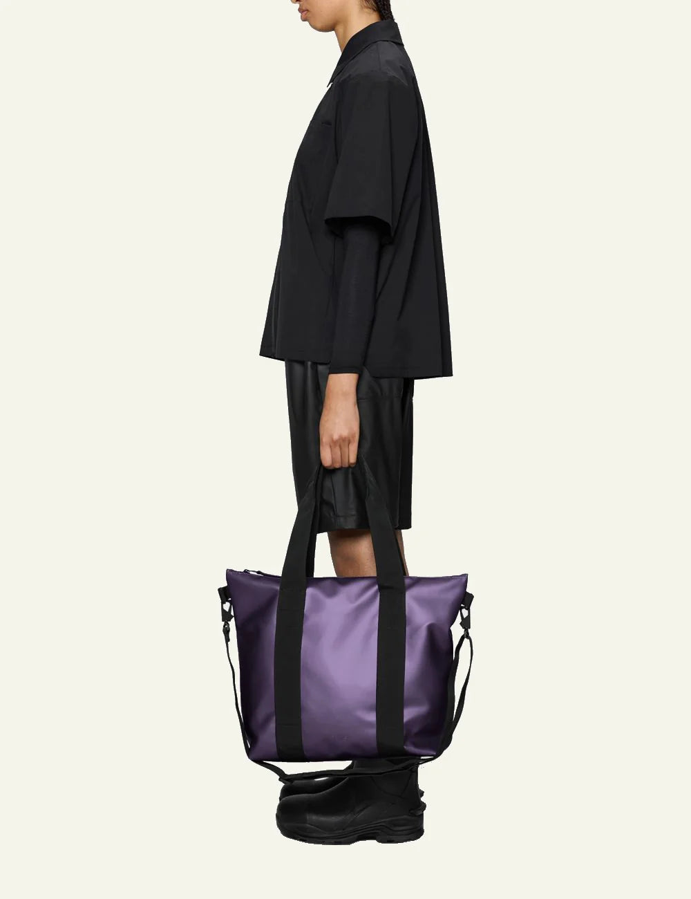 Rains Tote Bag Purple metallic model side view