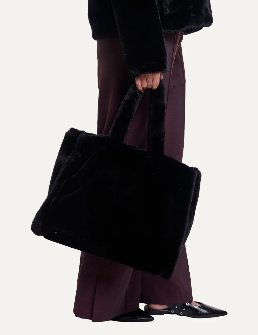 Rino &amp; Pelle women Daan black faux fur shopper bag model