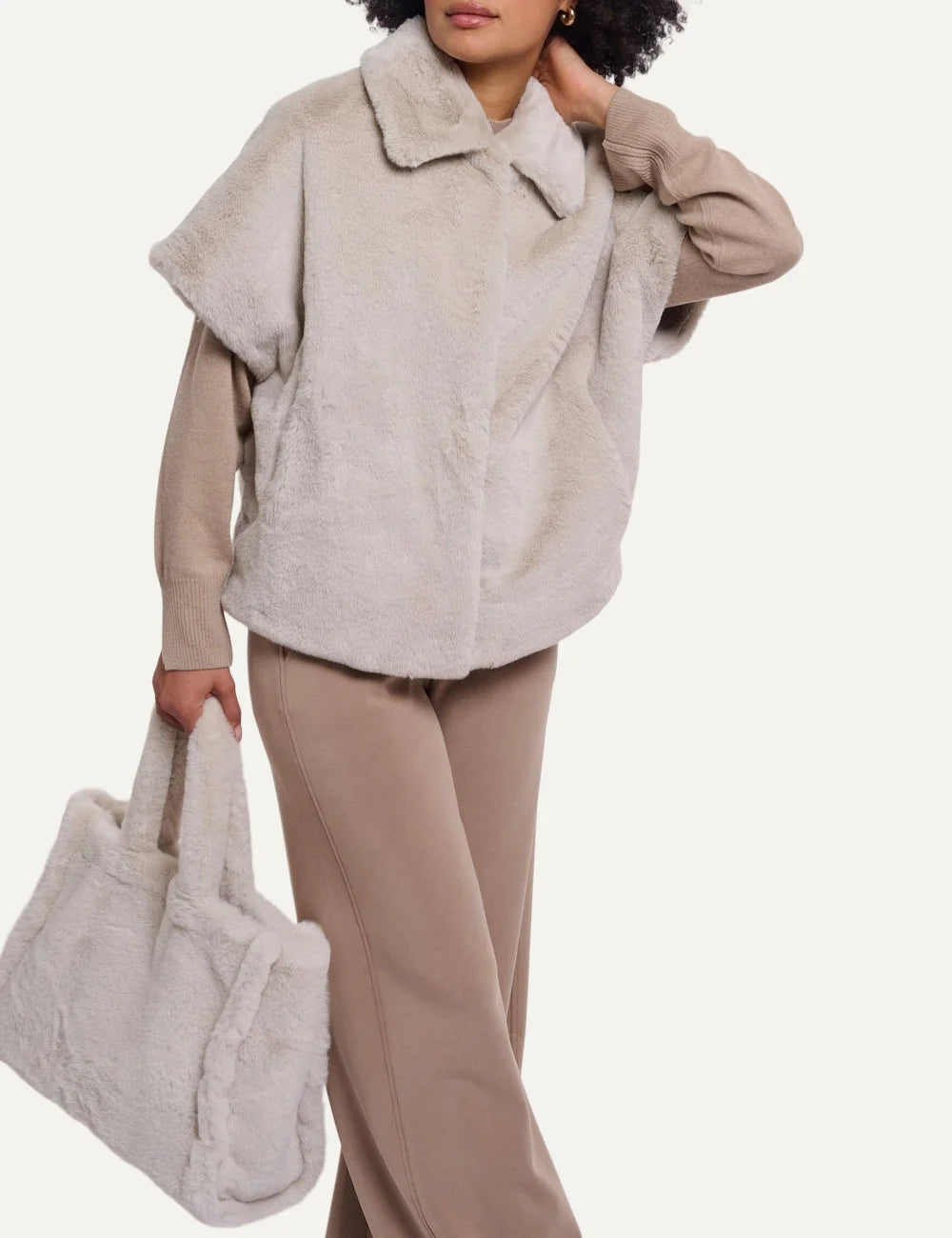 Rino & Pelle women's light beige faux fur cape with wide collar full look