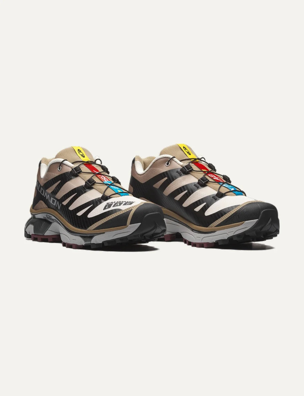 Salomon women XT-4 OG beige and black sneakers with brown details front angle view