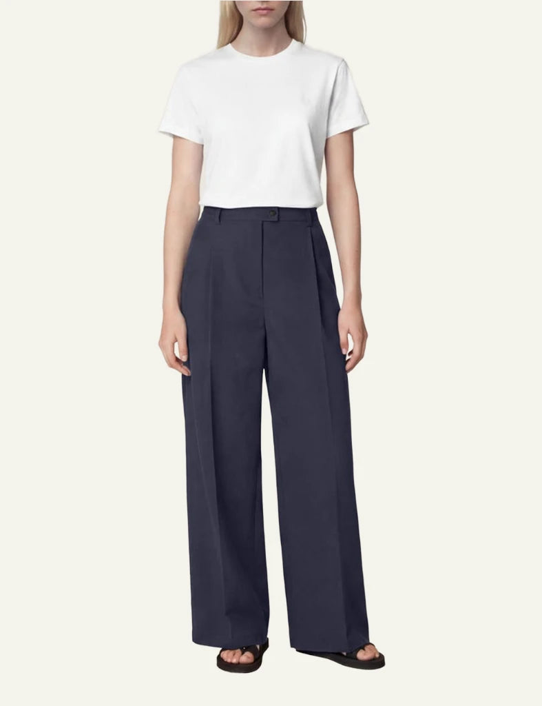 Save The Duck carrot fit pant navy gabardine high waist full body view