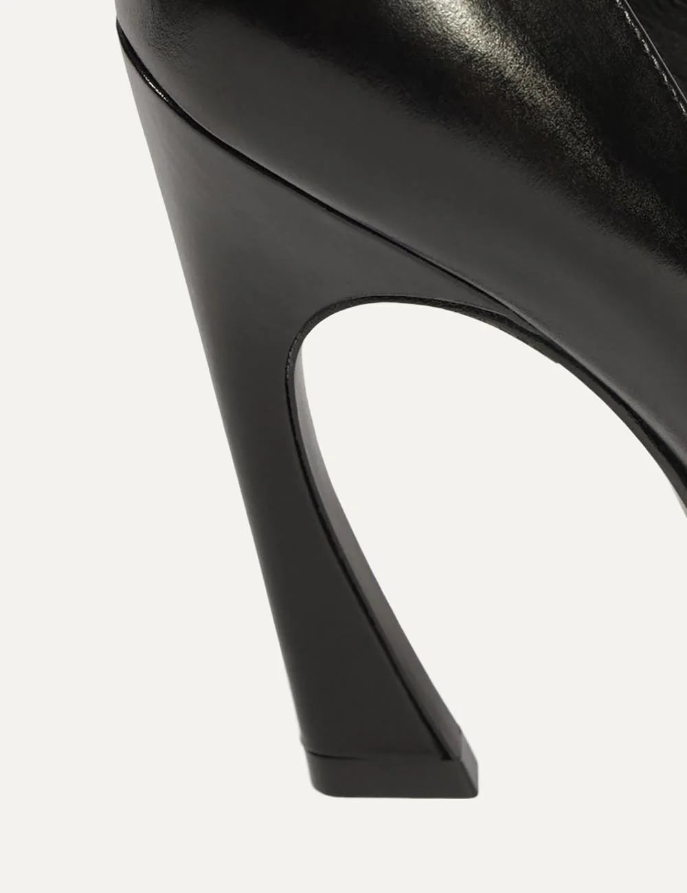 Schutz Women’s Black Leather Curved High-Heel Pumps heel detail