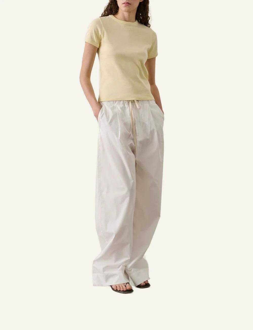 Soeur Aristide t-shirt light yellow organic cotton embroidered logo slim fit front full body