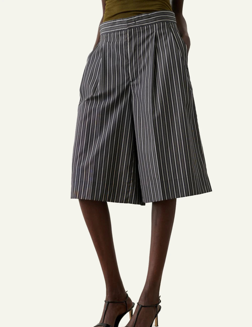 Soeur Henna bermuda shorts striped cotton poplin wide leg front model