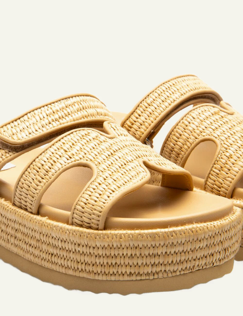 steve madden platform slide sandals raffia natural woven angled view
