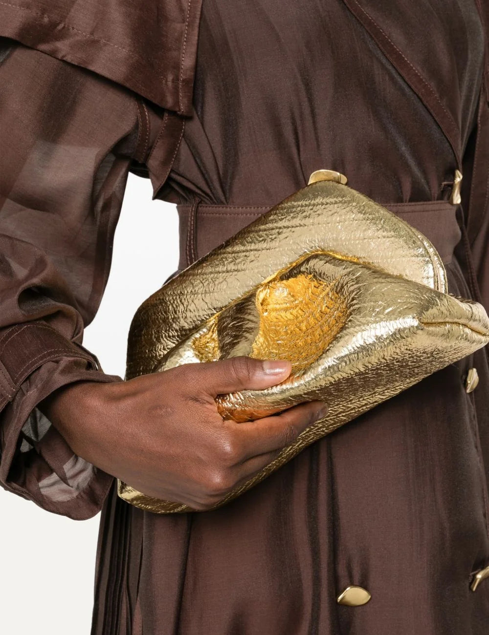 THEMOIRÈ women's metallic gold hemp clutch bag with crinkled texture, ruched silhouette and detachable shoulder strap detail