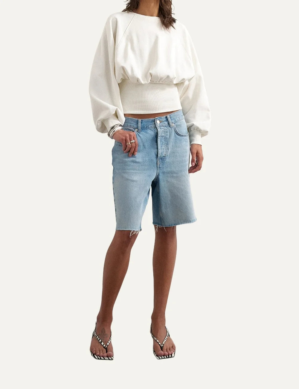 Topshop women's ecru cropped sweatshirt with crew neck, long raglan sleeves and wide ribbed cinched waist full body