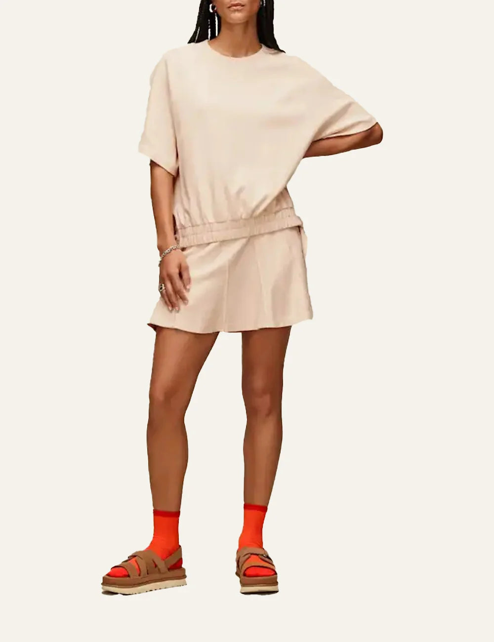 UGG strappy suede sandal chestnut platform sole front model view