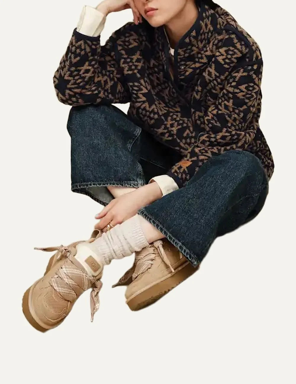 UGG women Lowmel Sand suede and mesh sneakers with two-tone laces model