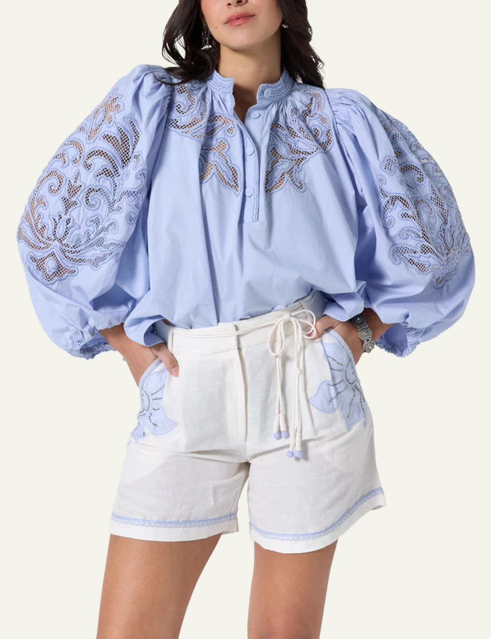 Vareli Shorts Scarlet Poppies Bermuda Off White detail front model view