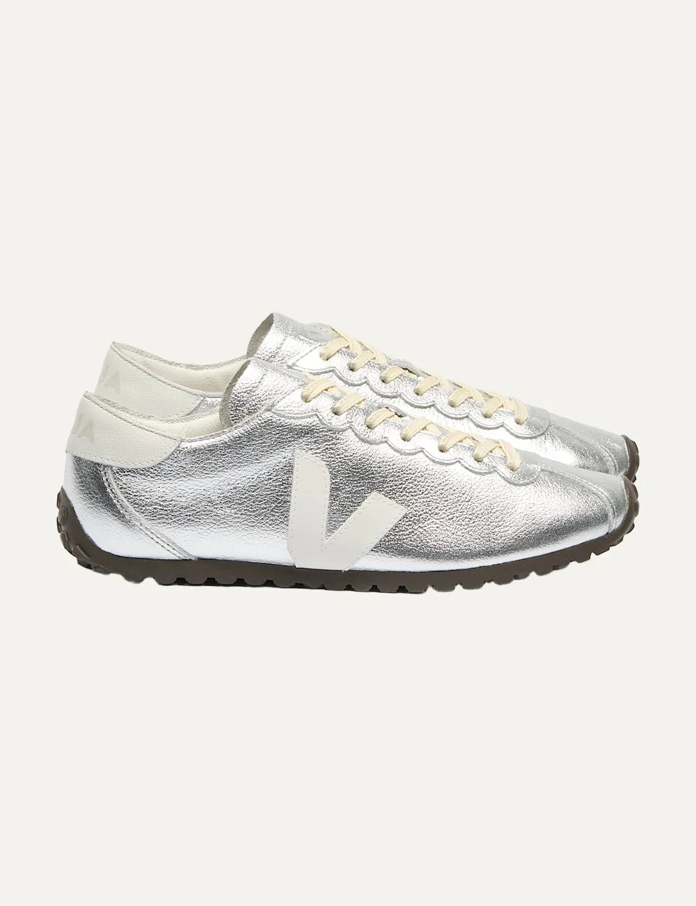 VEJA unisex Cateyes metallic silver leather sneakers with cream V logo profile