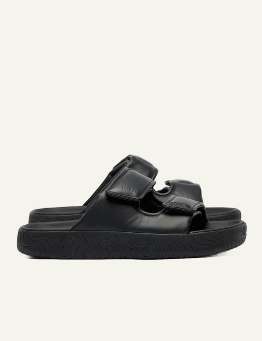 Veja Etna Bold sandal leather black side view