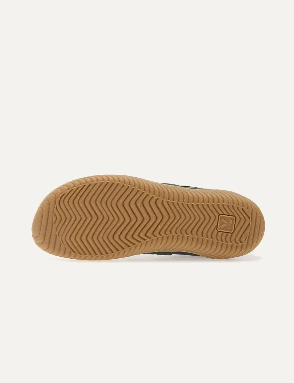 veja jitsu leather sneakers black gum sole view