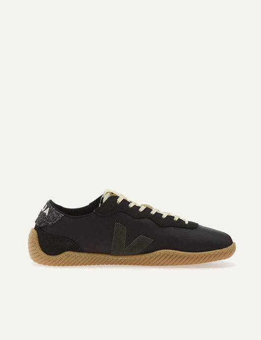 veja jitsu leather sneakers black gum side view