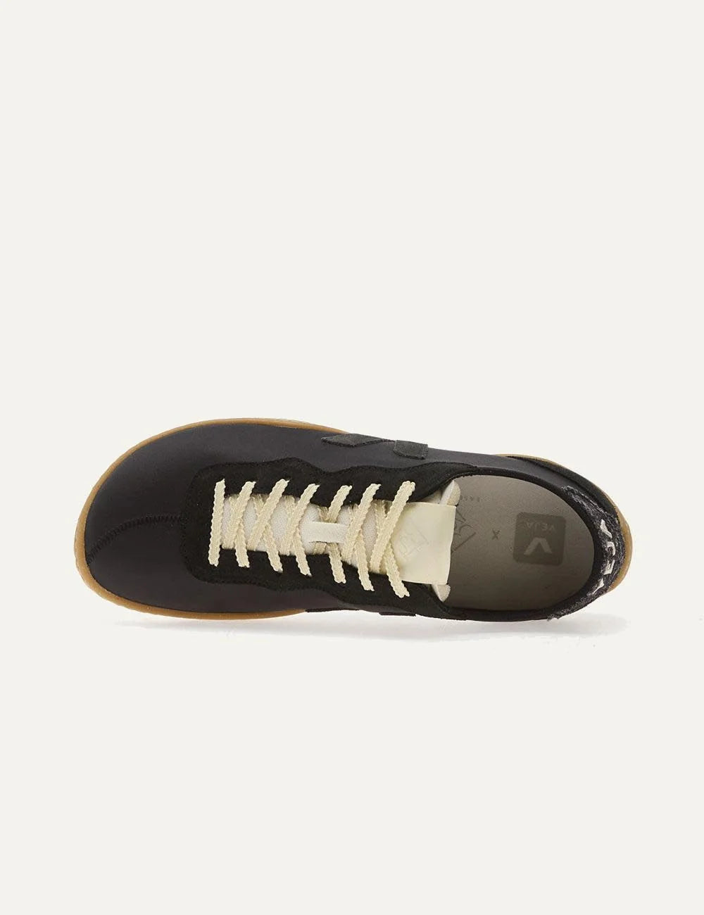 veja jitsu leather sneakers black gum top view