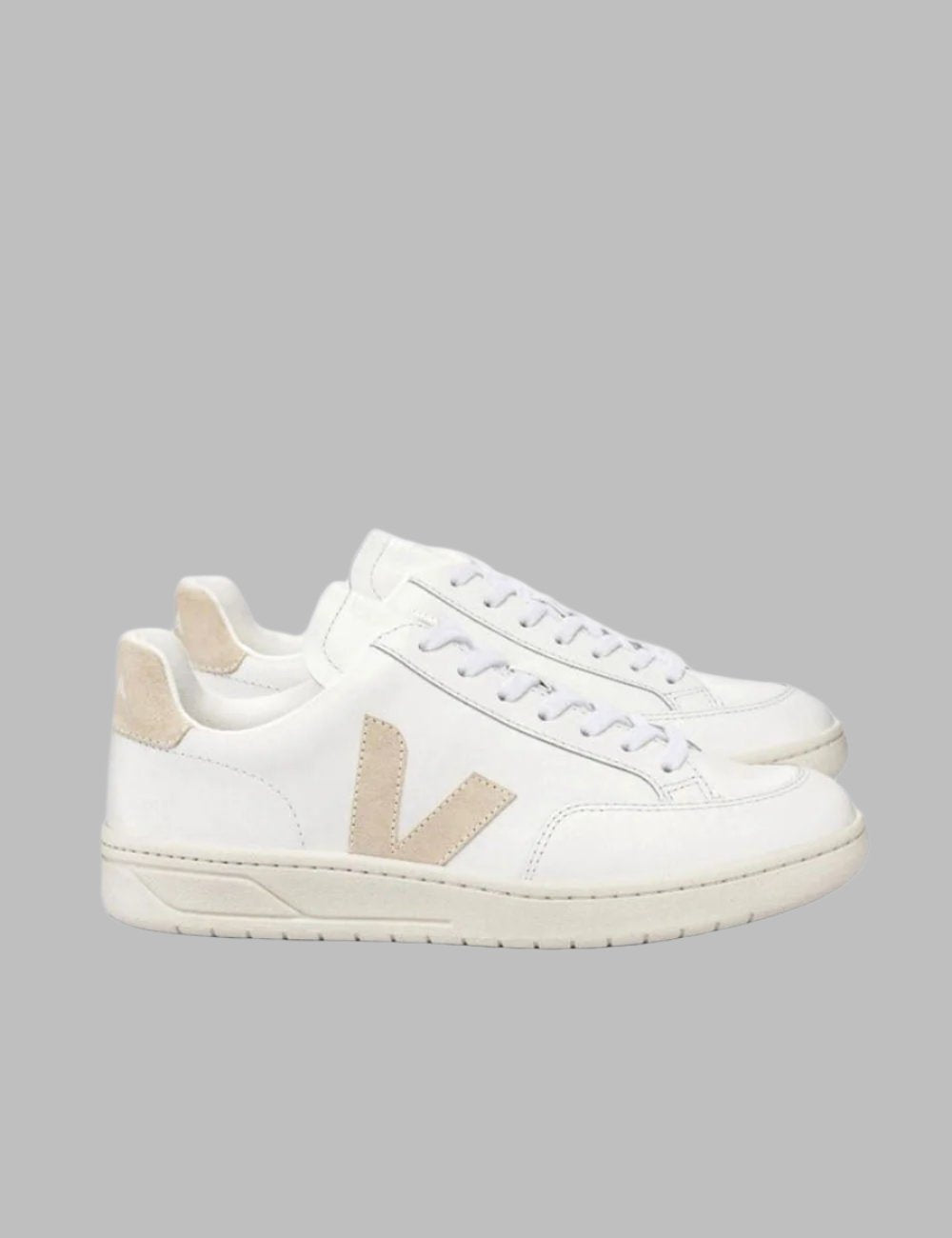 VEJA V-12 LEATHER VEJA