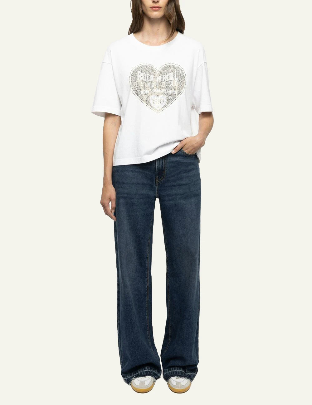 Zadig & Voltaire women's white cotton T-shirt with rhinestone heart full look